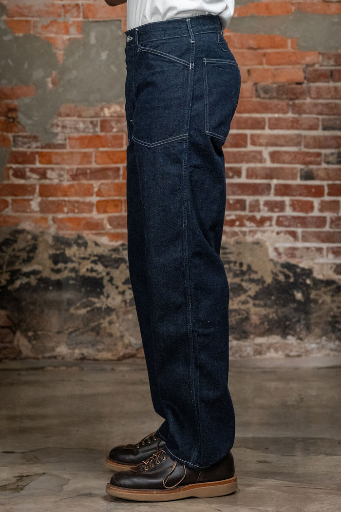 Buzz Rickson's BR41106 Denim Working Trousers - One Wash. on model side profile