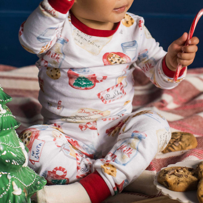 Kids organic cotton pajama set, white long-sleeve top and pants with cookie print