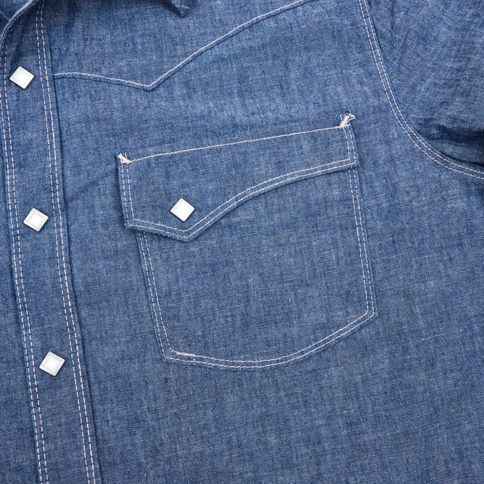 Freenote Cloth Calico - Dusty Blue. close up shot of front pocket