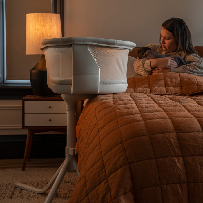 HALO® BassiNest® Swivel Sleeper 4.0 Signature