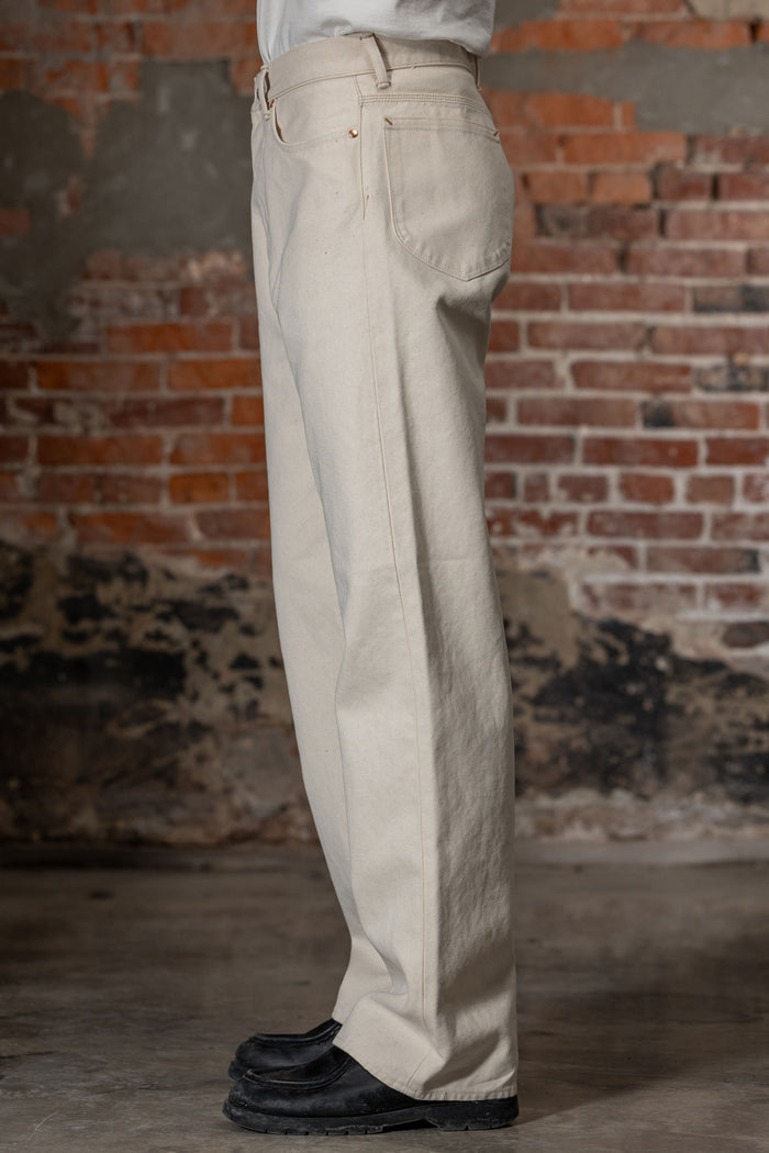 Indigofera Duke - 13oz Smithson Canvas Ecru - Model Side