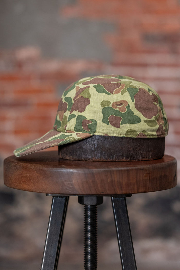 Papa Nui Hell Cat cap in green and brown Frog Camo, side view