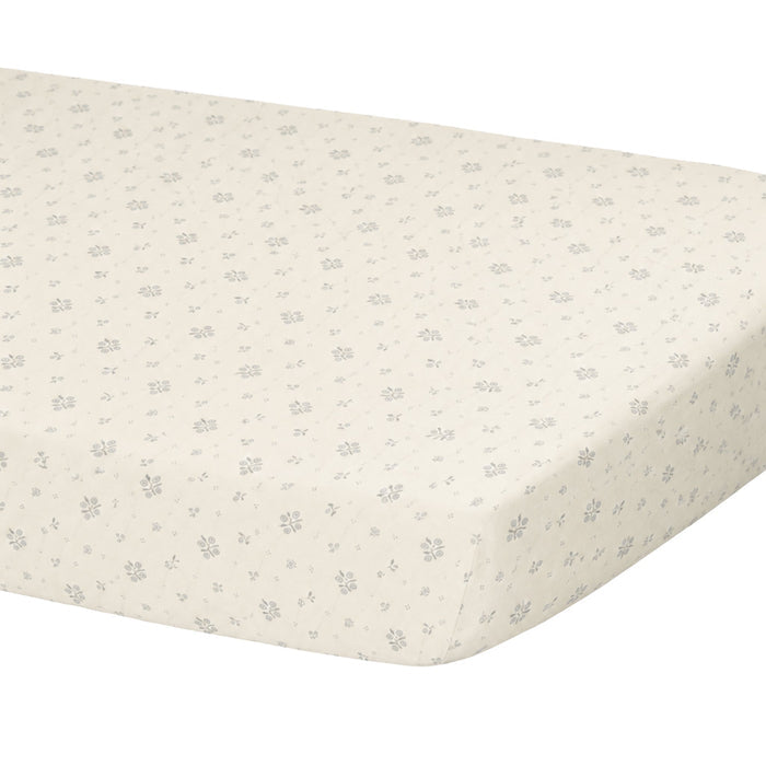 Quincy Mae Woven Crib Sheet || Winter Berry