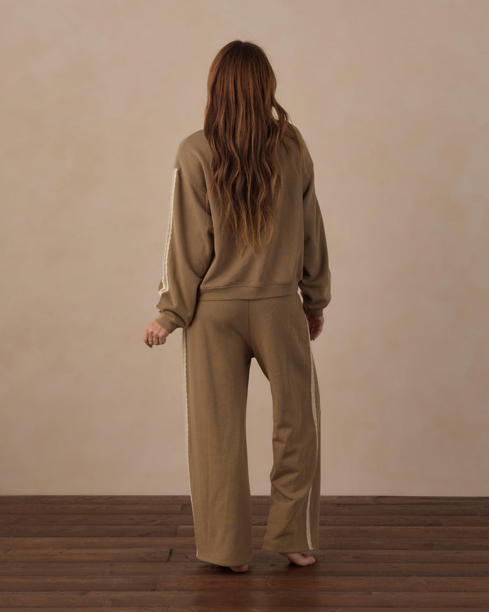 Rylee + Cru Women's Wide Leg Sweatpant || Olive