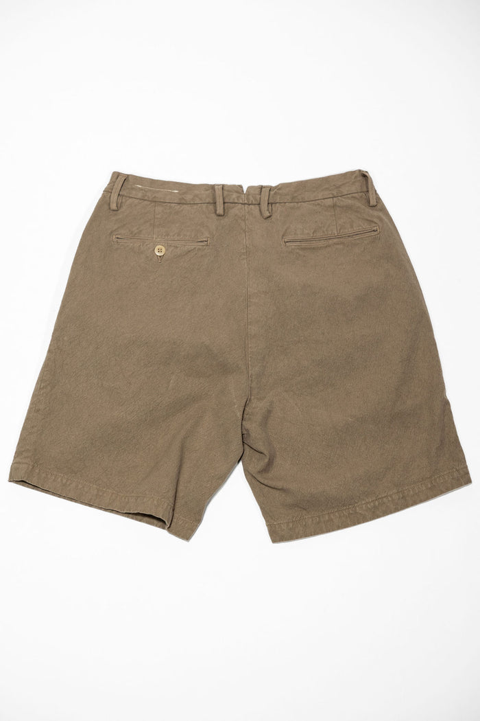 Seuvas Canvas 2-Tuck Shorts - Coffee. laid on front