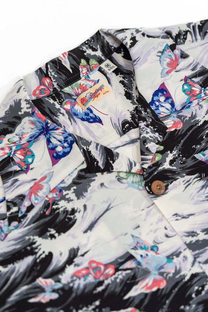Sun Surf Rayon Hawaiian Shirt "Butterfly Splash" - Black. close up of collar